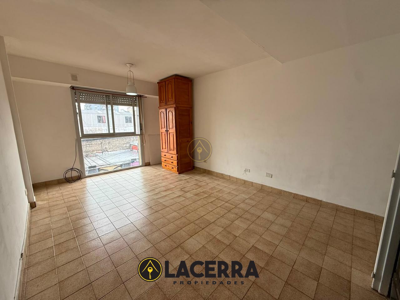 Departamento — Profesor F. Agüer al 4800
