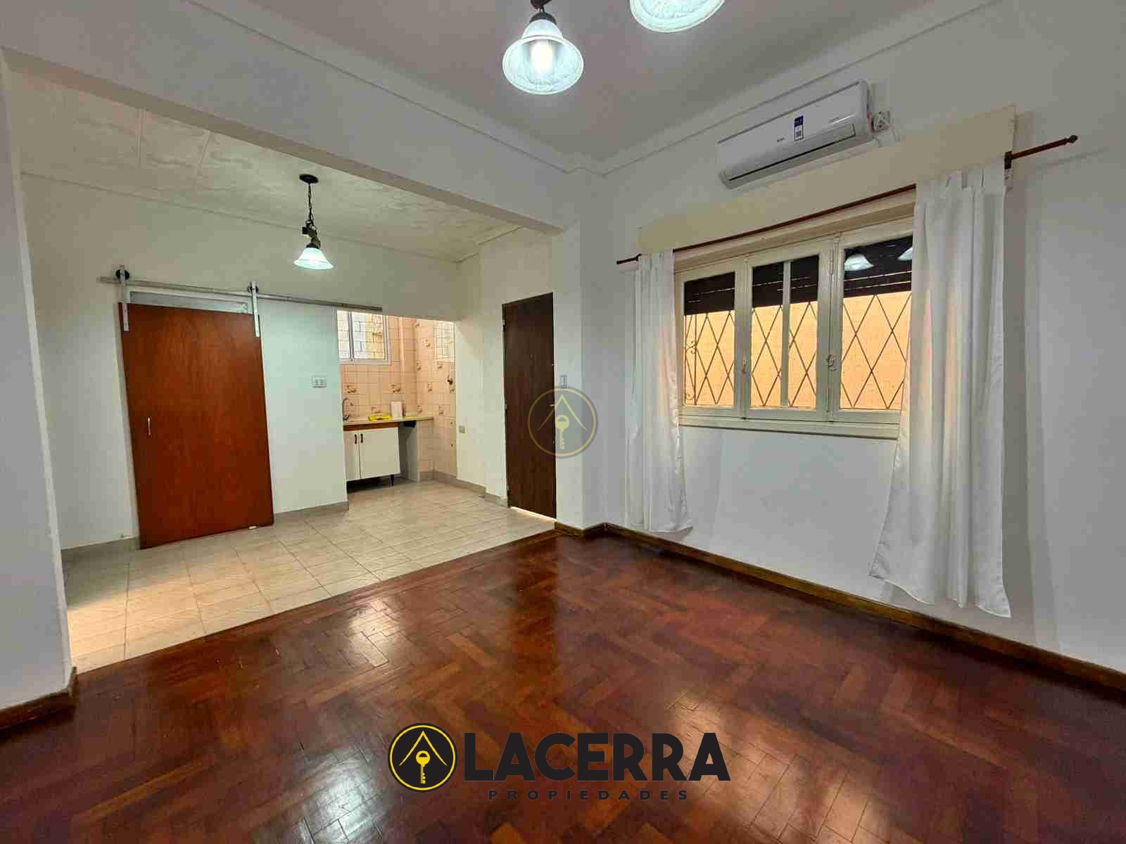 Departamento — 2 amb — Junin 2900