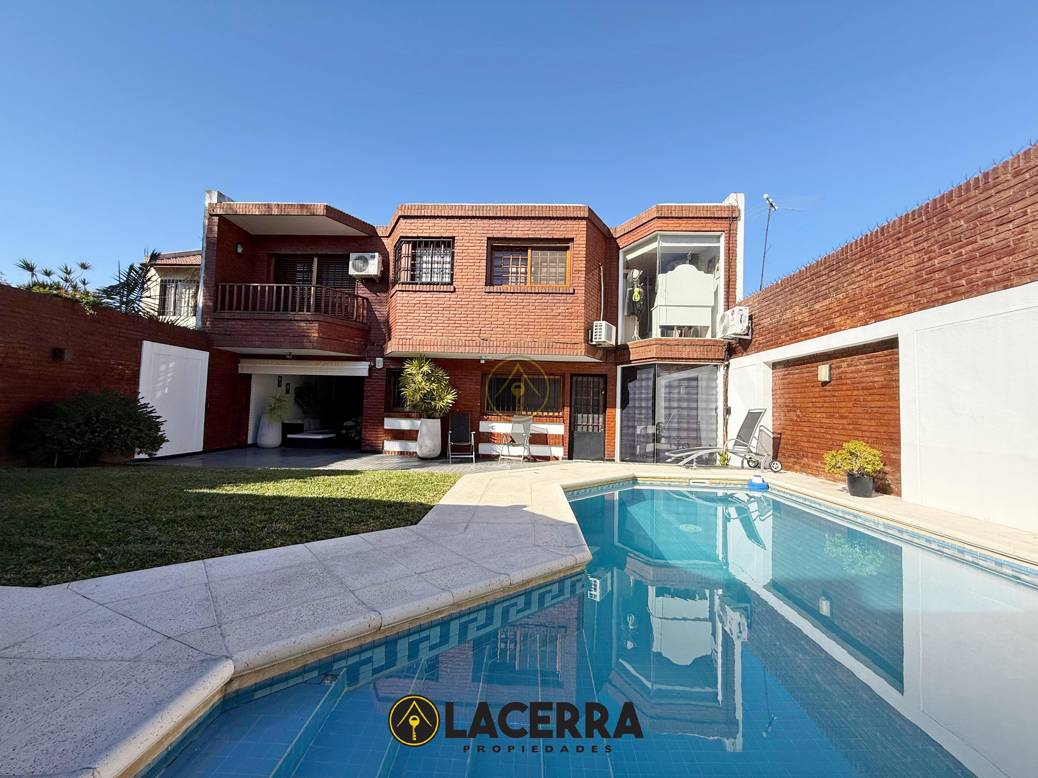 Casa 7 Ambientes en Venta, Villa Ballester