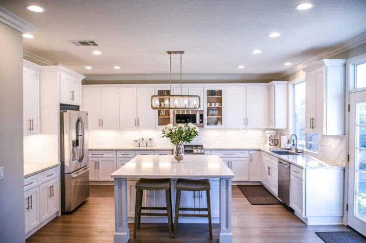 The Benefits of Hiring a Professional Interior Designer