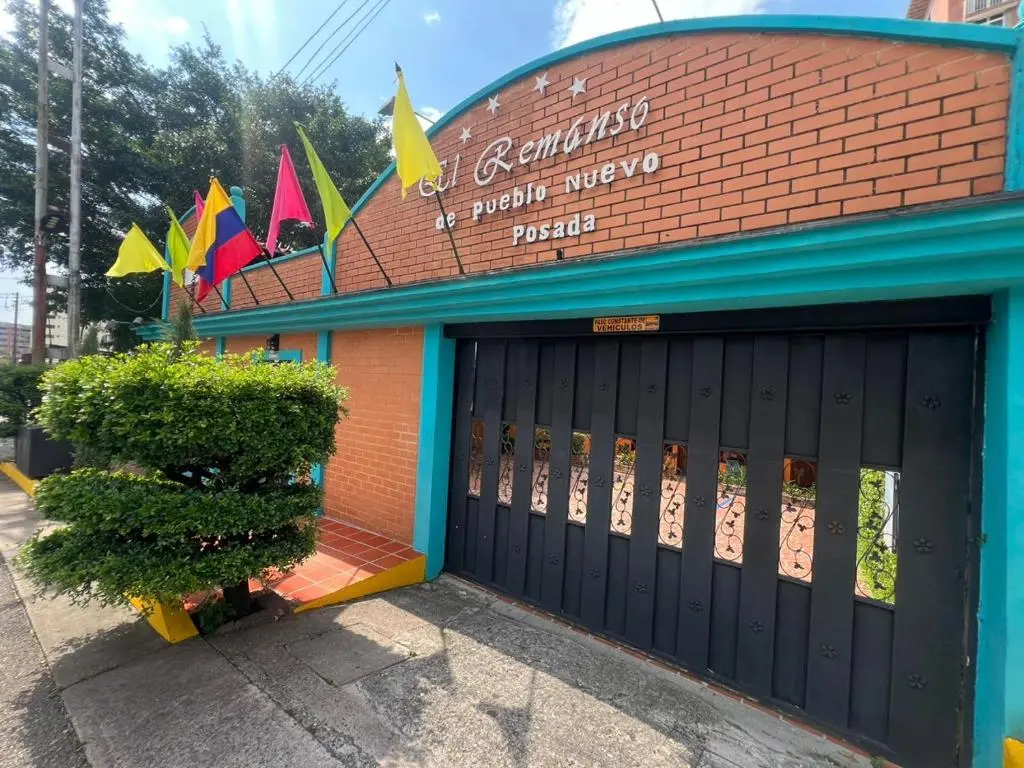 Fachada de la posada