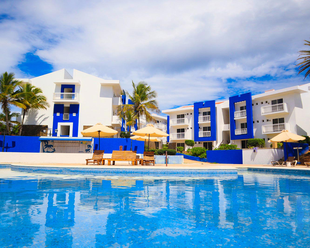 Full Day Hesperia Playa El Agua