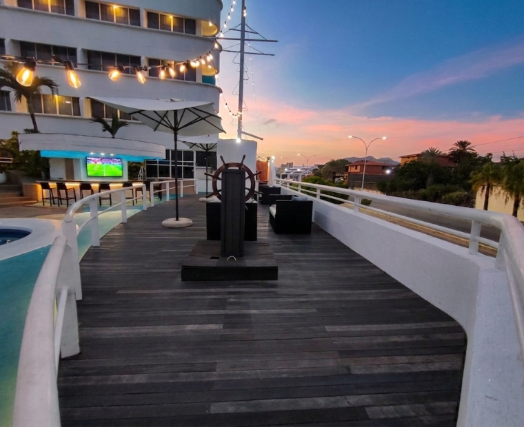El Barco Lounge Area