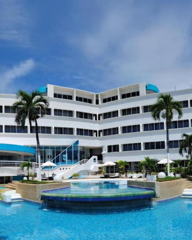 Un hotel con forma de barco