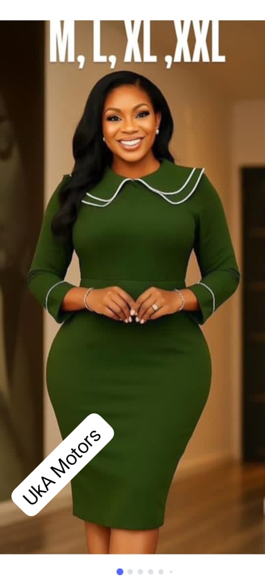 CORPORATE GOWN
