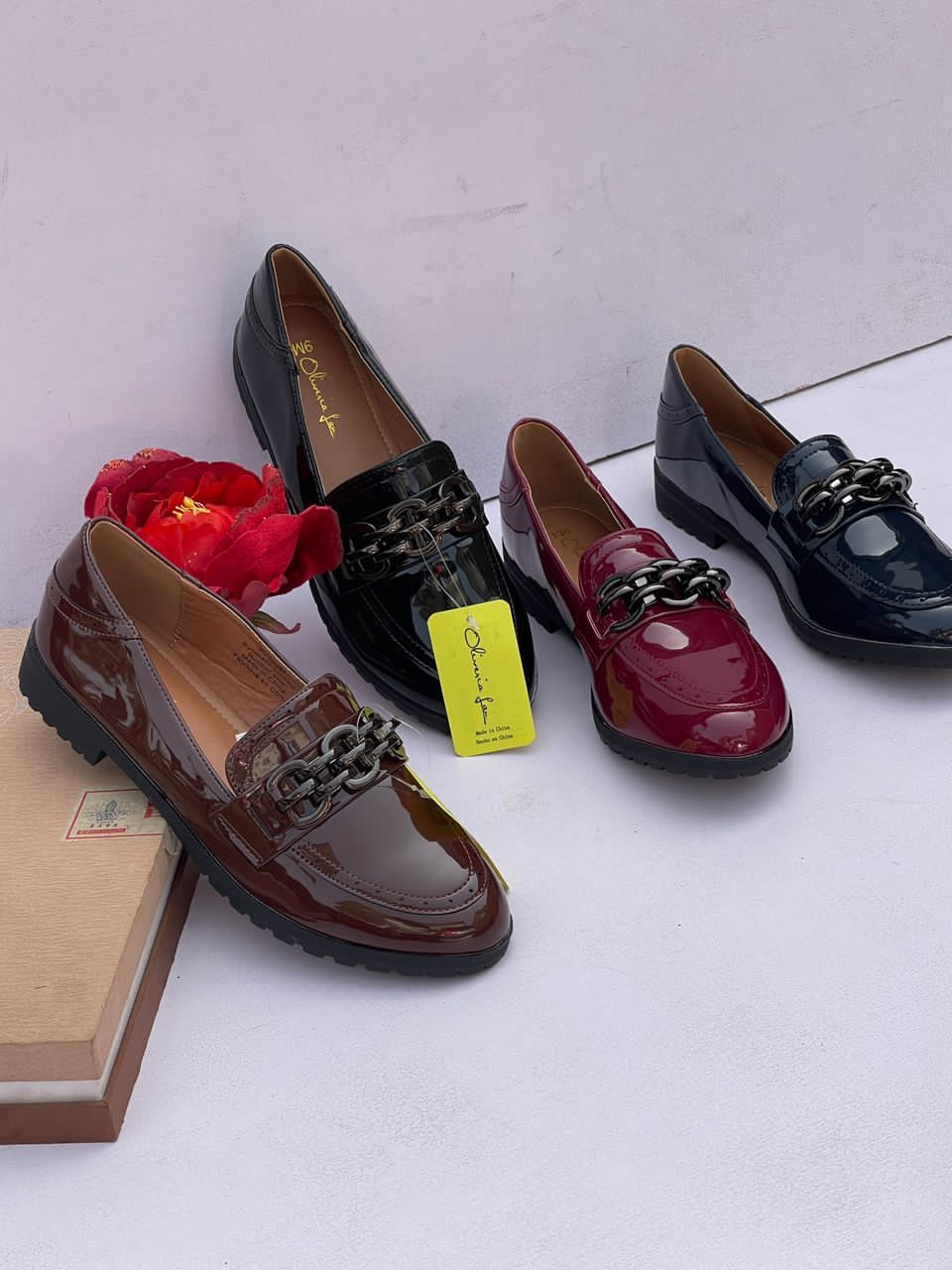 SHOE