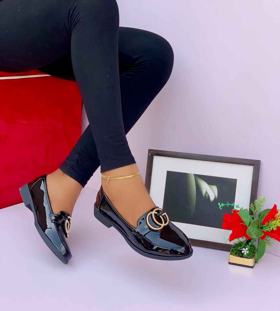SHOE
