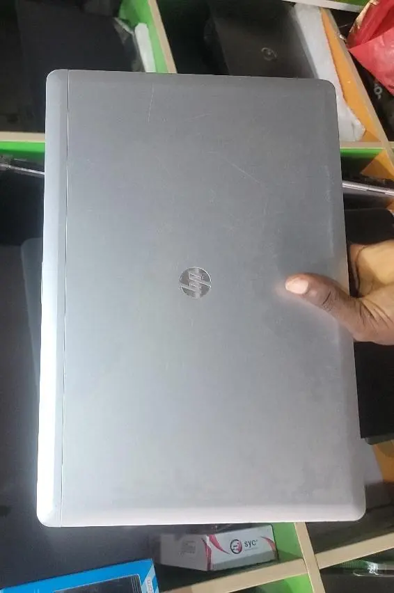 LAPTOP