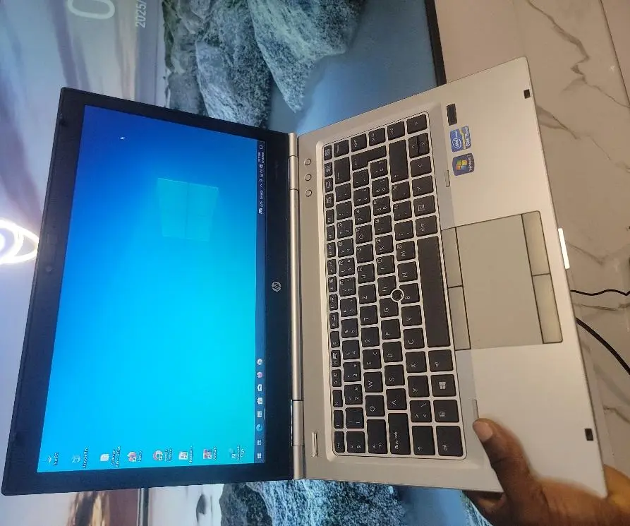 LAPTOP