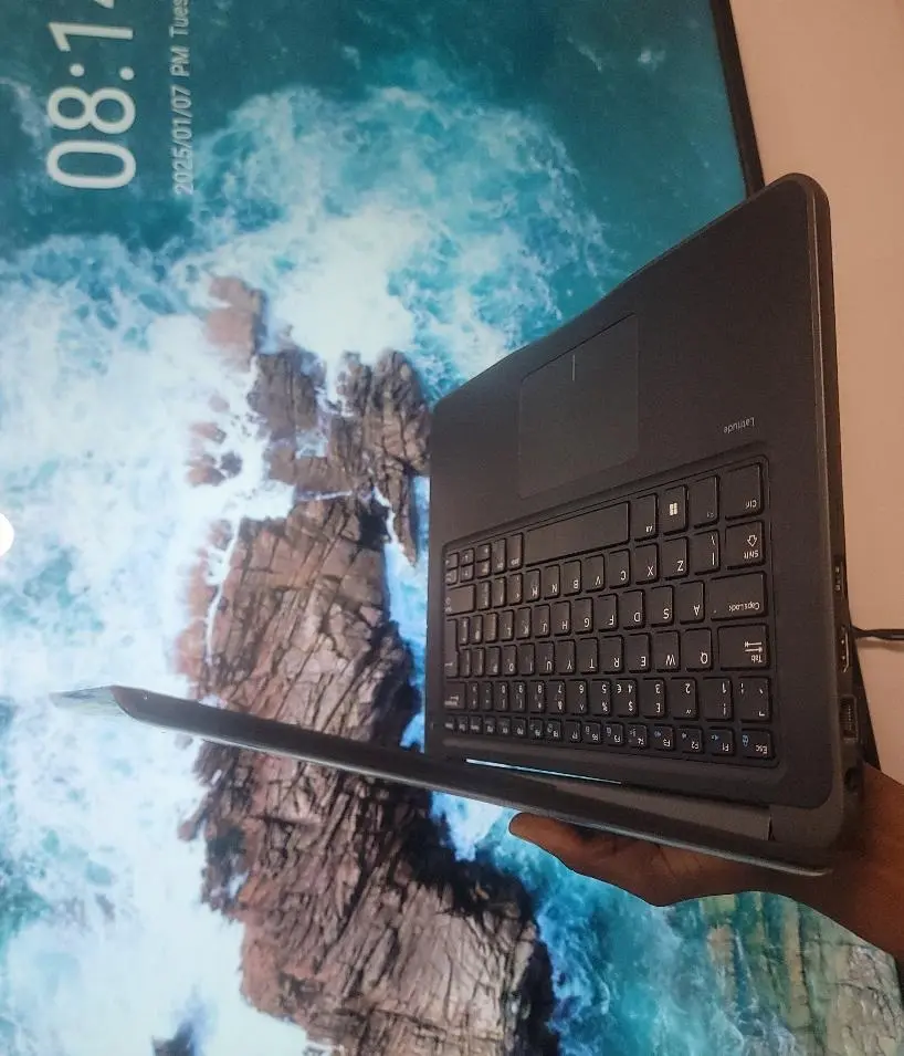 DELL LATITUDE3380