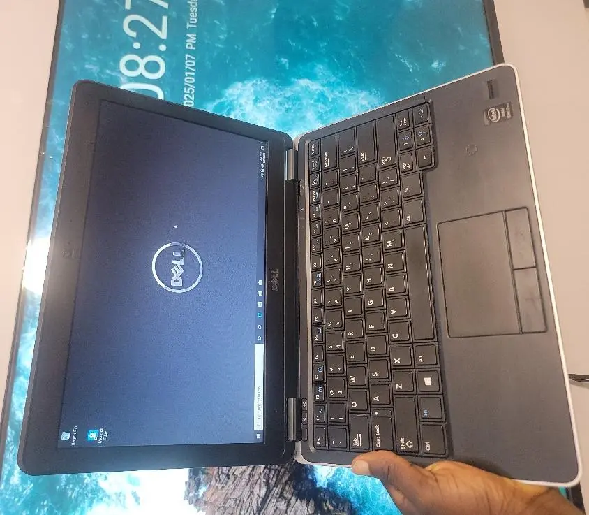LAPTOP