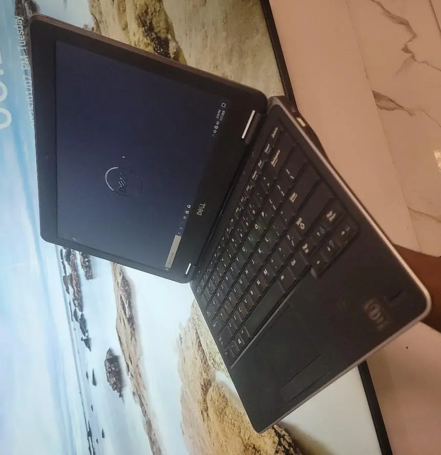 LAPTOP