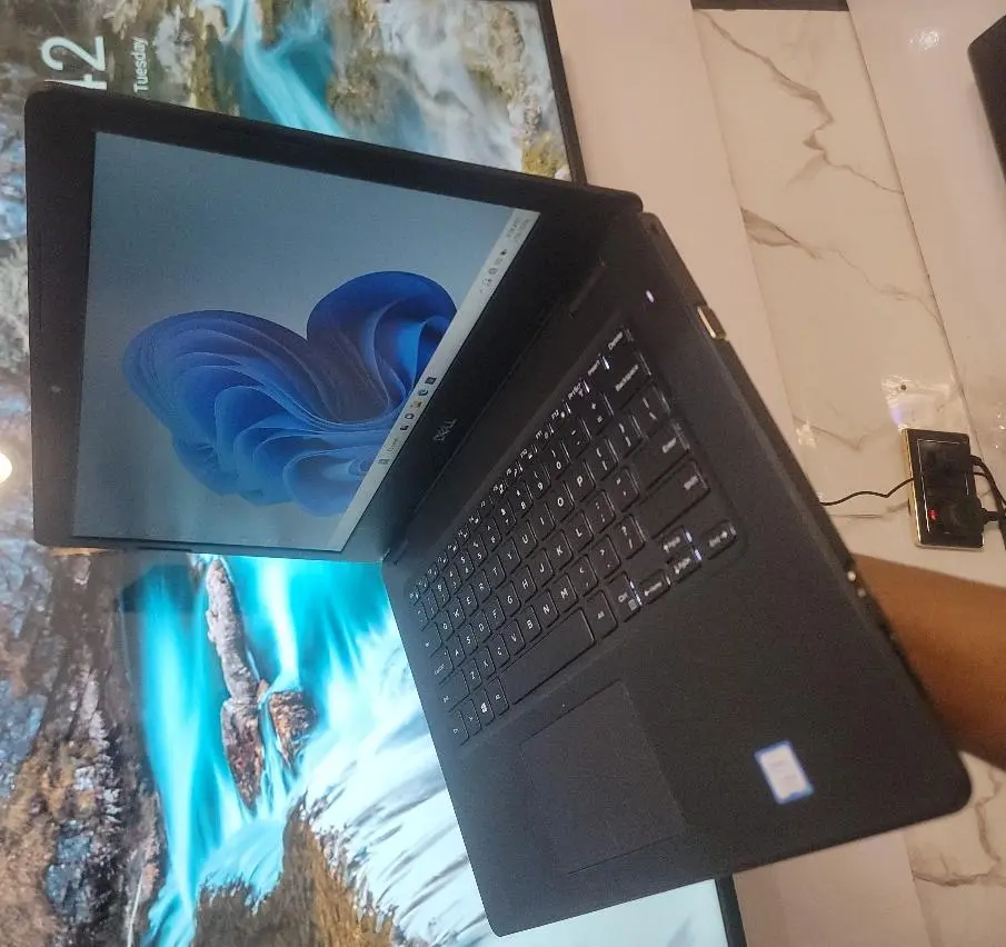 LAPTOP