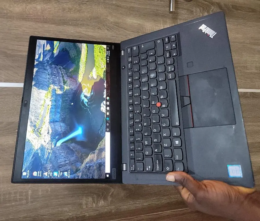 LENOVO THINKPAD X390