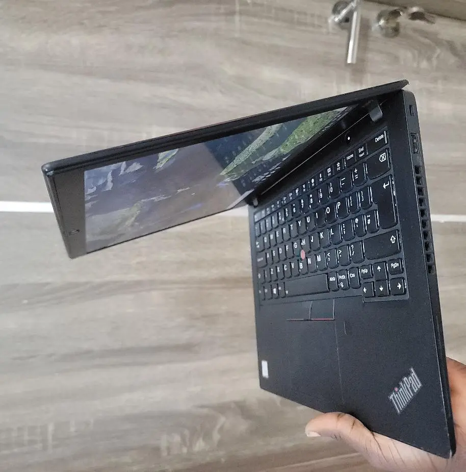 LENOVO THINKPAD X390