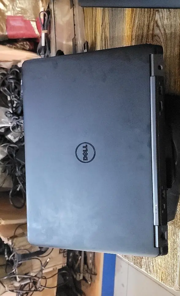 DELL LATITUDE 7450