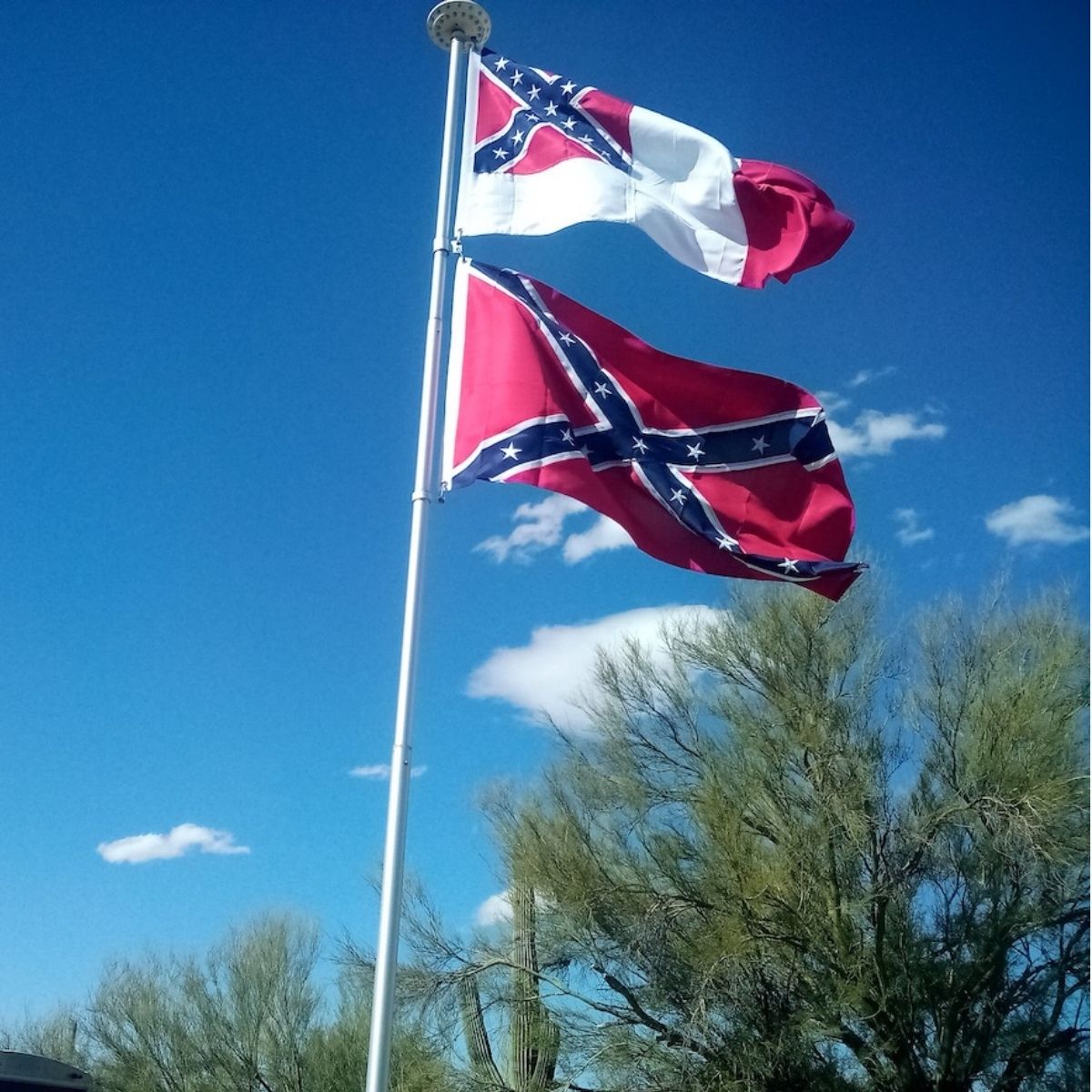 Ultimate Flags - Confederate Battle Flag Replica