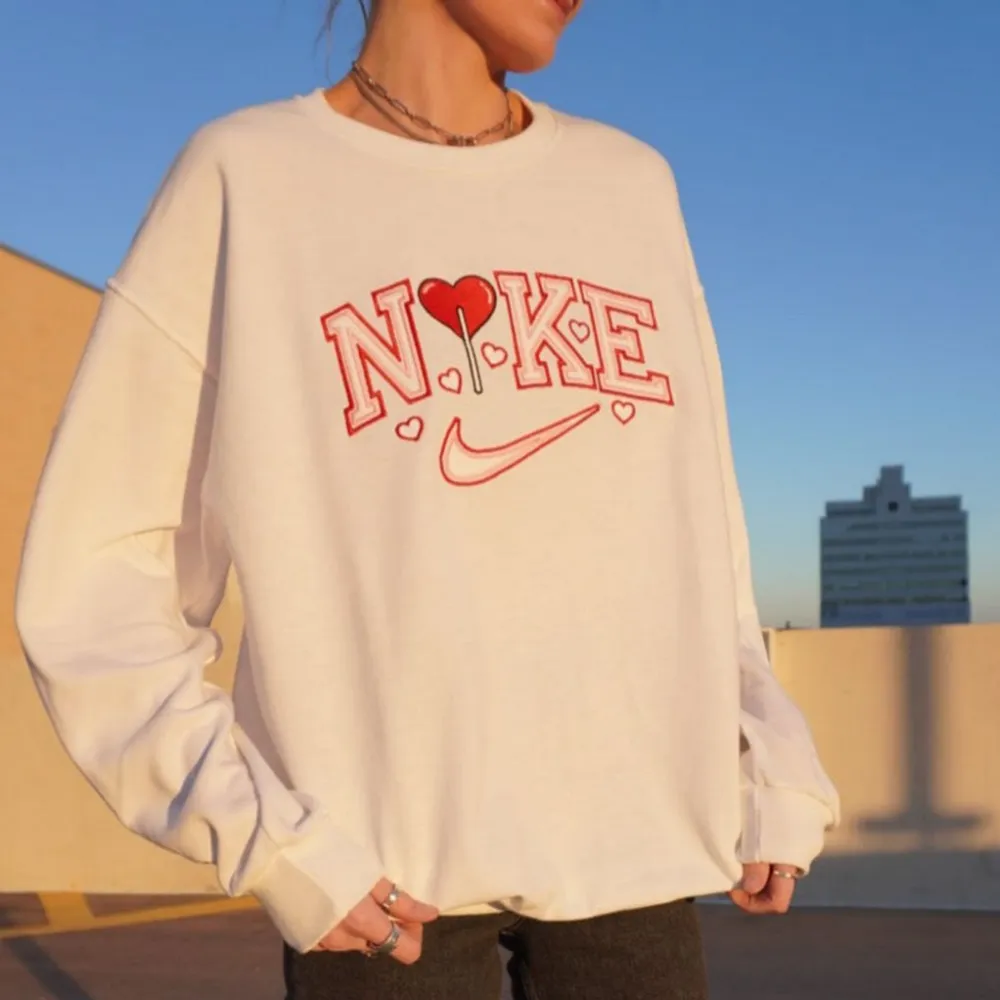 Nike Sucker for Love Embroidered Sweatshirt