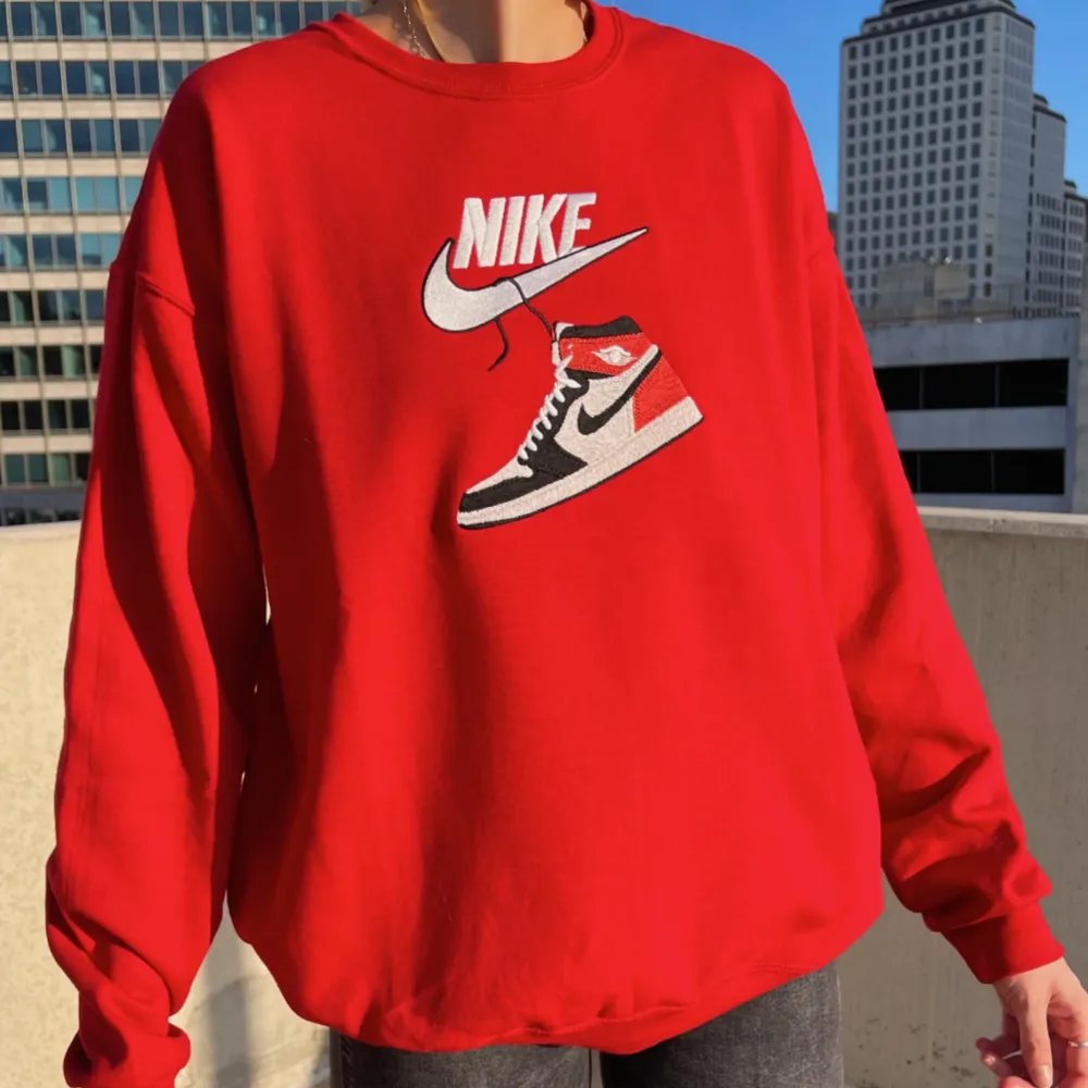 Nike Air Jordan Embroidered Sweatshirt