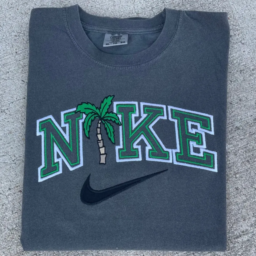 Nike Palm Tree Embroidered Sweatshirt