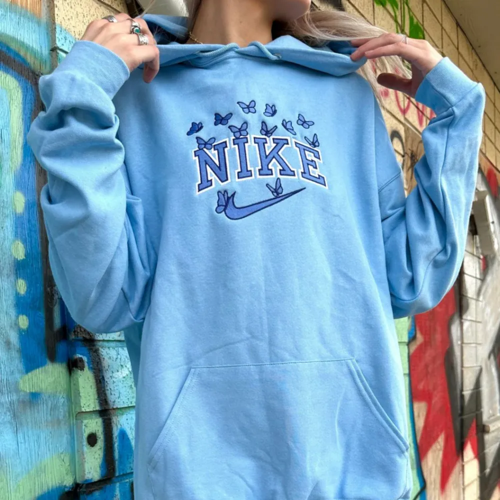 Nike Flying Butterfly Embroidered Sweatshirt - TM