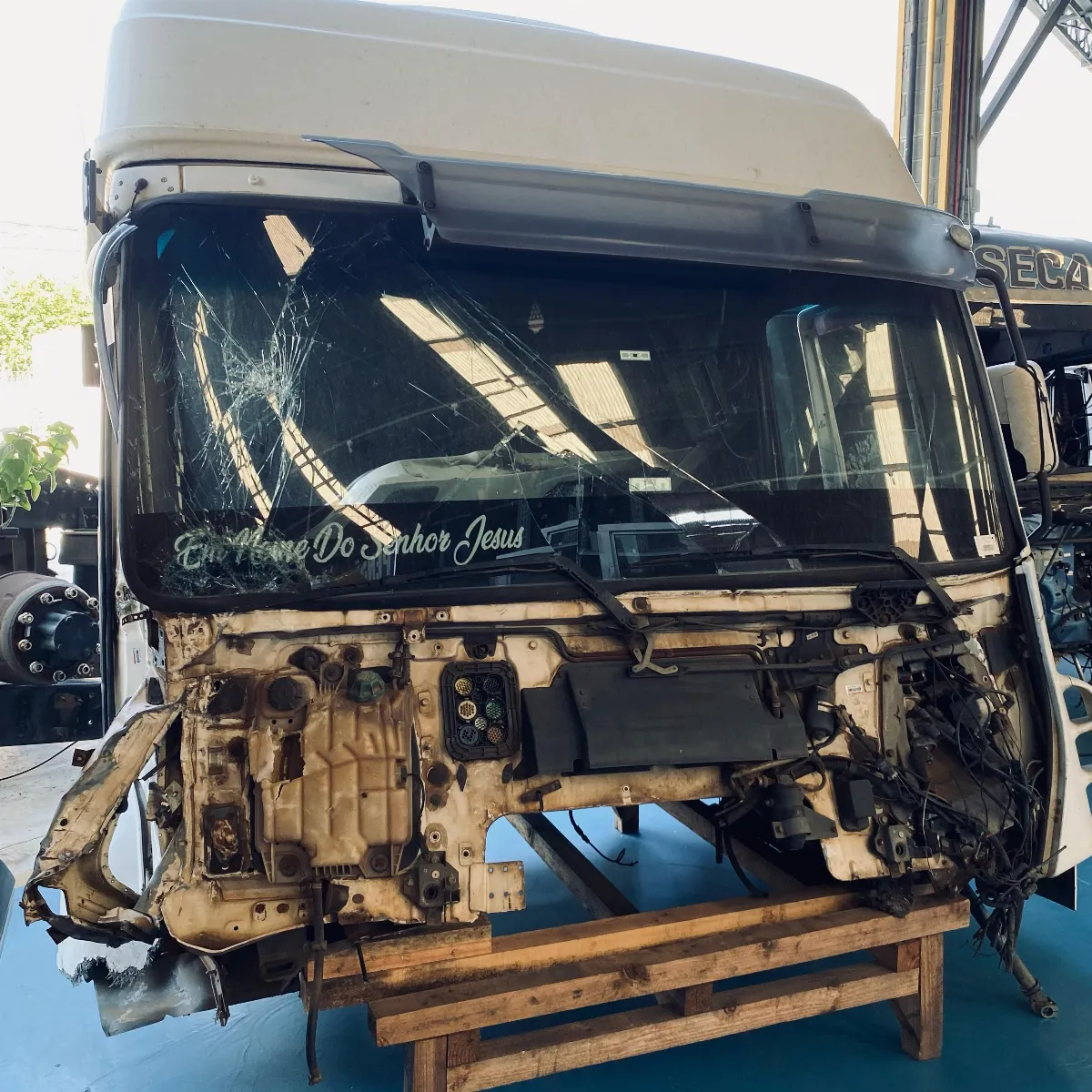 CABINA IV STRALIS 570S42 2