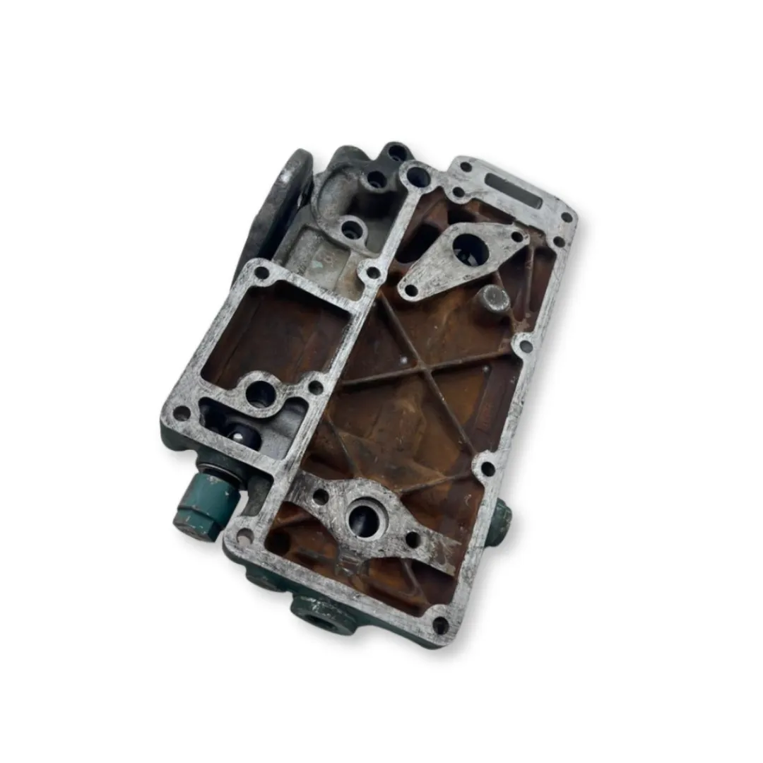 TAMPA RADIADOR ÓLEO MOTOR MWM 6.12 – 2U0198405 7