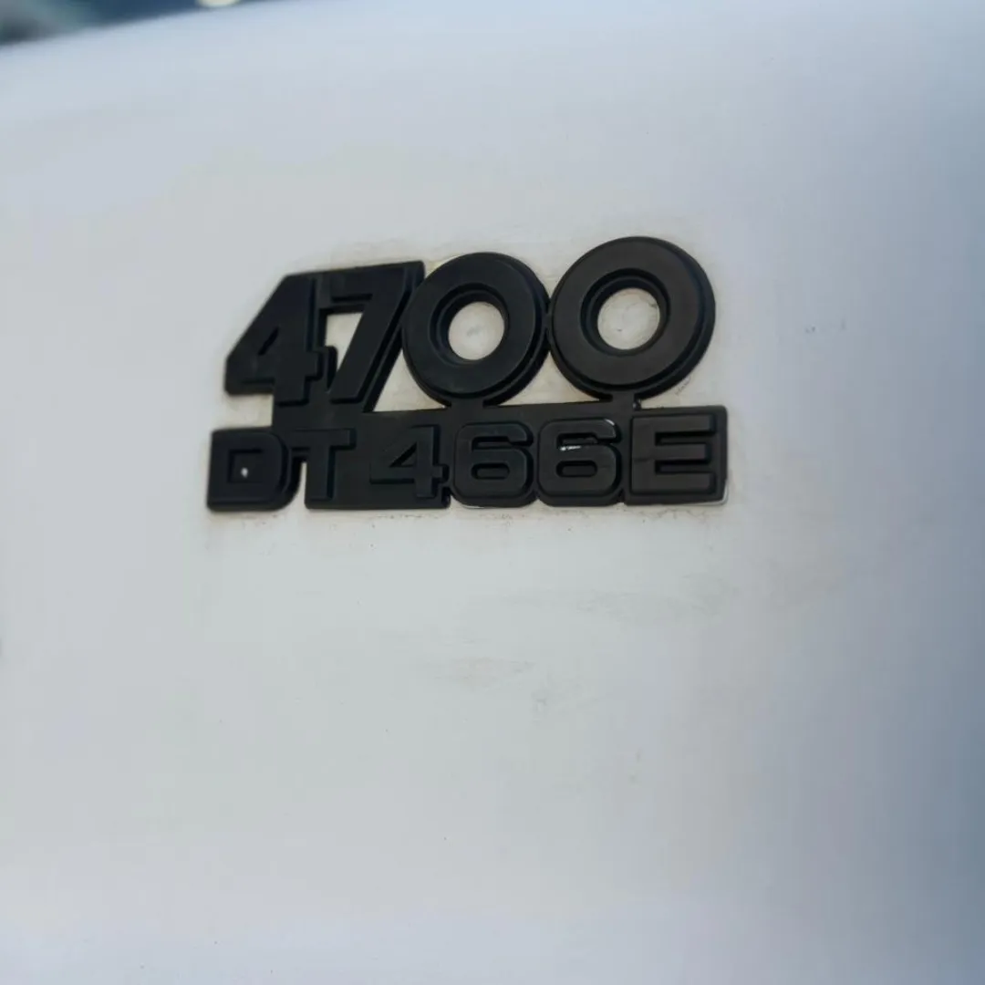 CABINE INTERNATIONAL 4700 5