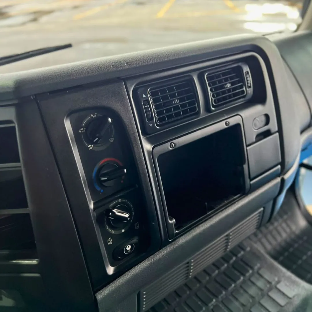 CABINE VOLVO VM 310 ANO 2013 – PROMO DE OUTUBRO 11