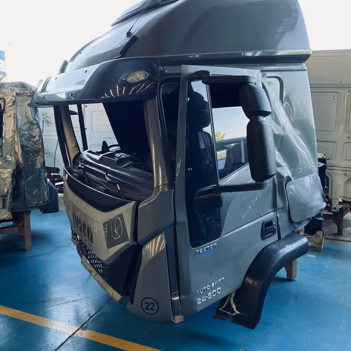 CABINA IV TECTOR 24-300 2