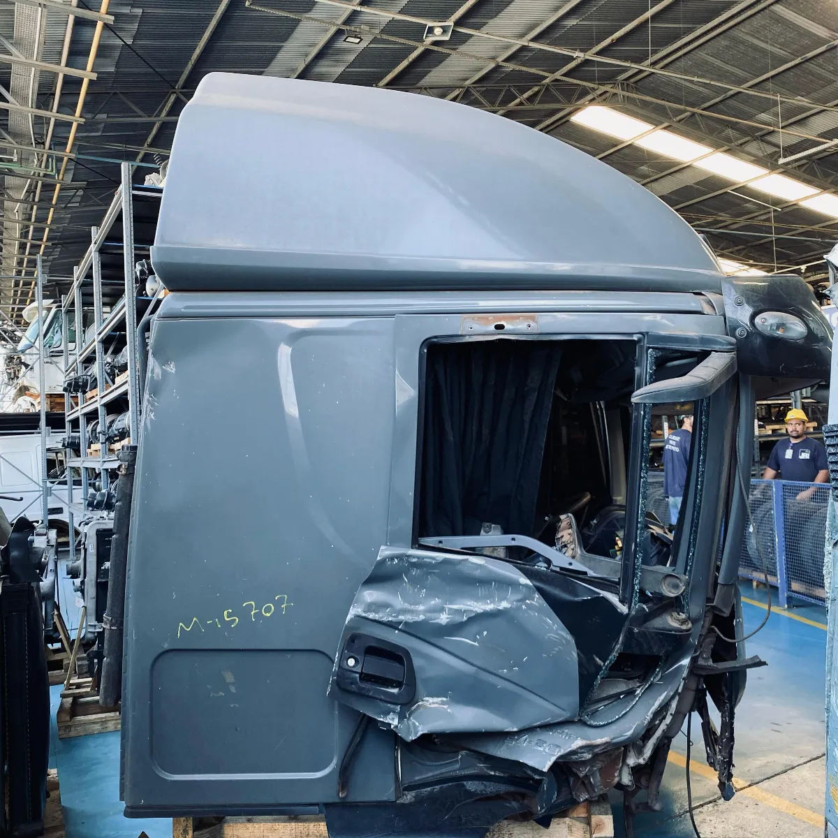 CABINA IV TECTOR 24-300 3
