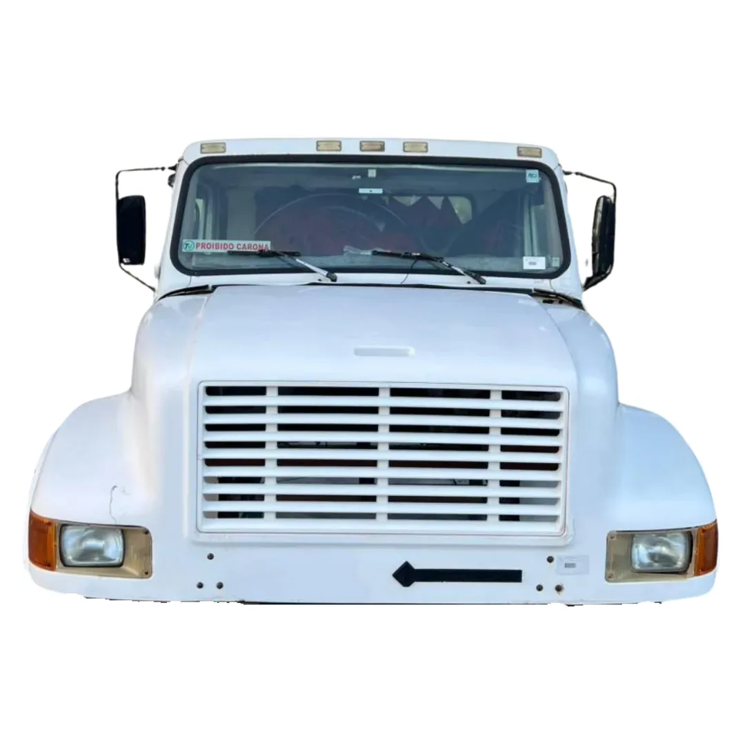 CABINE INTERNATIONAL 4700 – ANO 1999