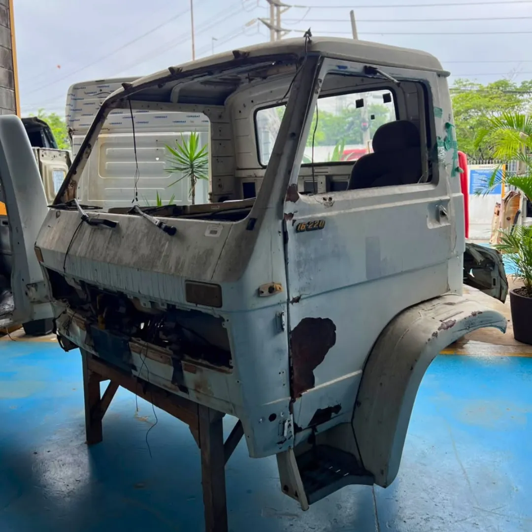 CABINE VW WORKER 16.220 – ANO 1996 3