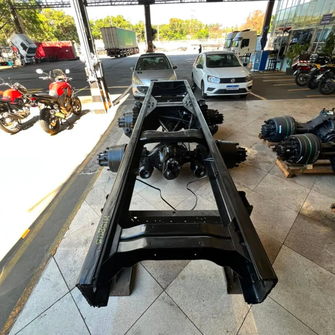 TRASEIRA TRAÇADA FORD CARGO 2628E 3