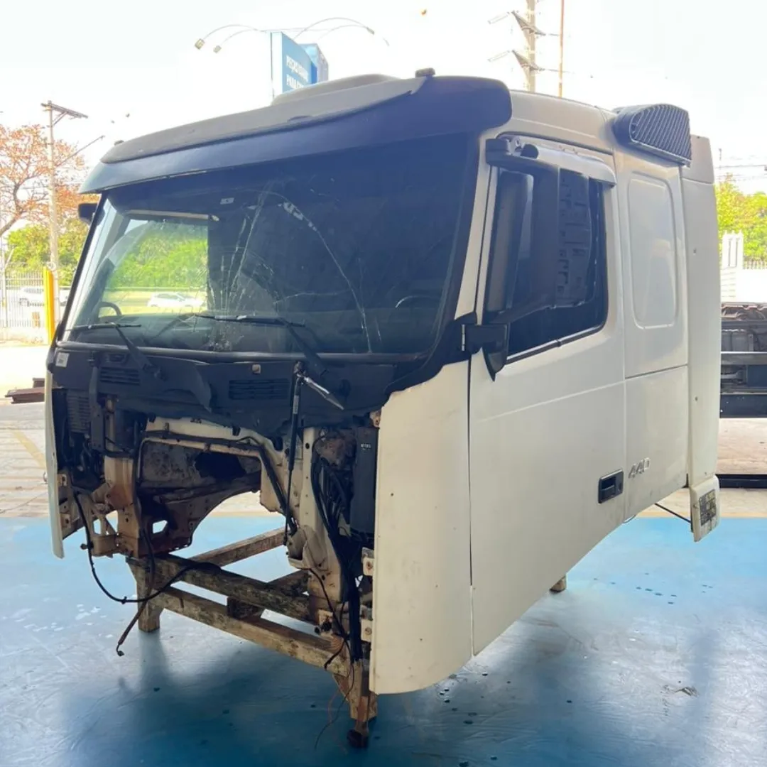 CABINE VOLVO FH 440 TETO BAIXO 3