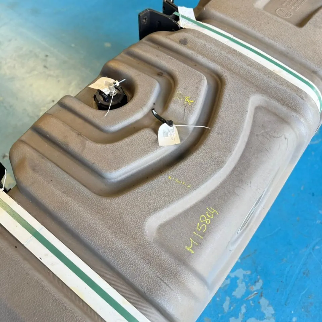 TANQUE COMBUSTIVEL 590 LITROS MB AXOR 2035S 4