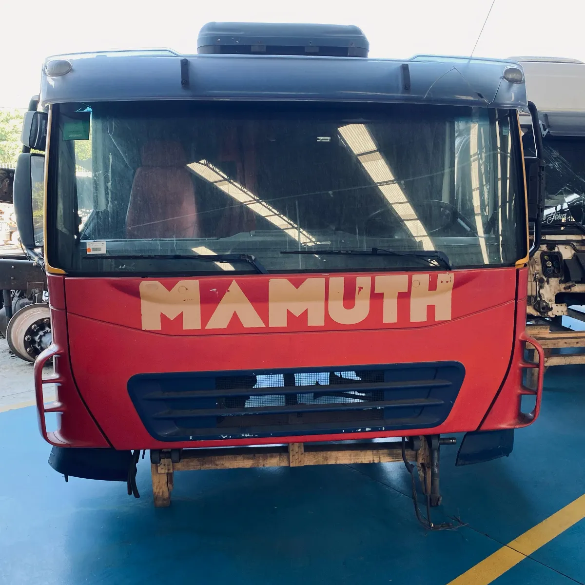 CABINA IV STRALIS 570S42