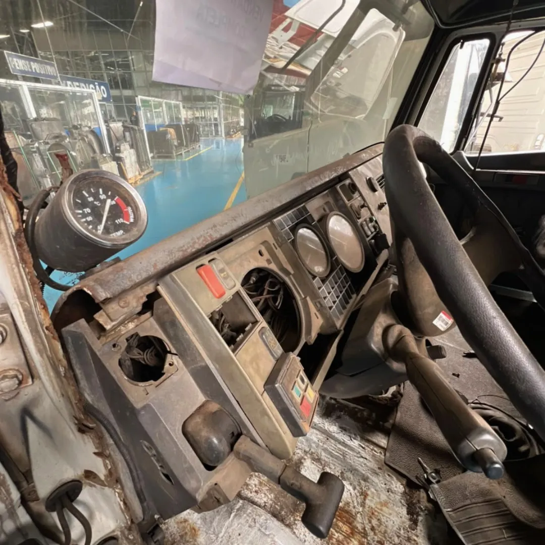 CABINE MB 1935 – ANO 1995 6