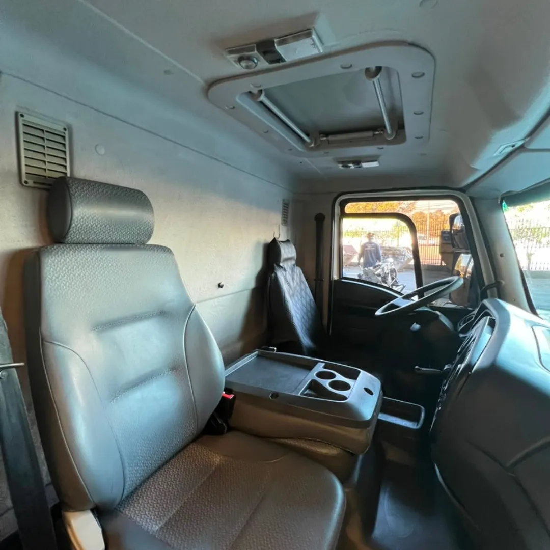 CABINE FORD CARGO 1519 9