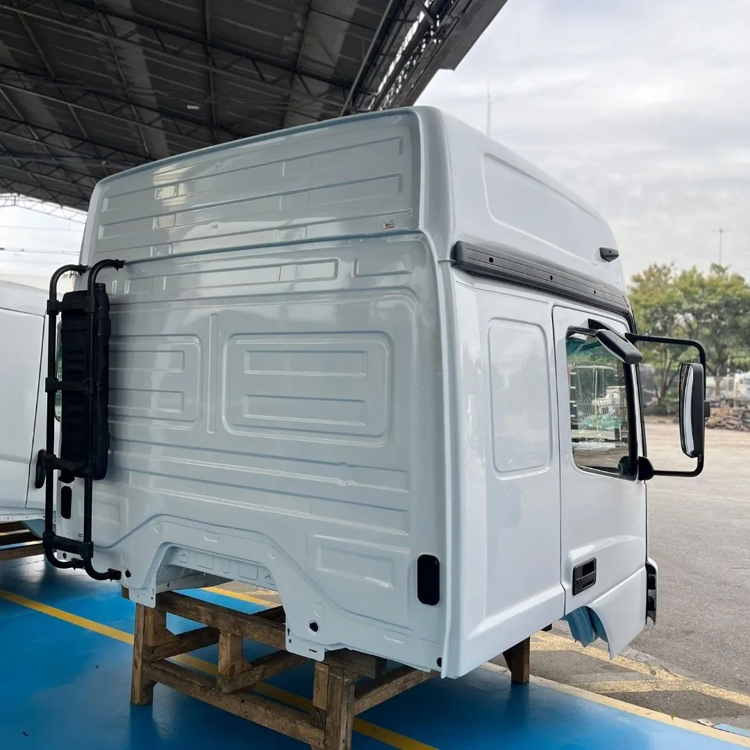 CABINA MB AXOR 2544 4