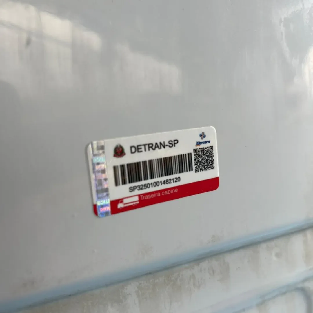 CABINA MB AXOR 2035 7