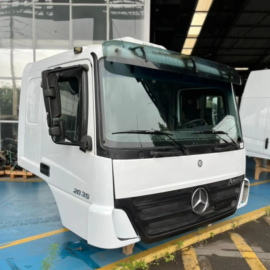 CABINA MB AXOR 2035 2