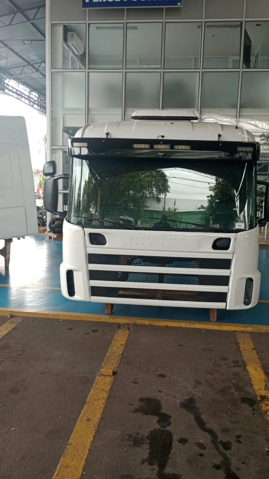 015630 CABINA SCANIA R440