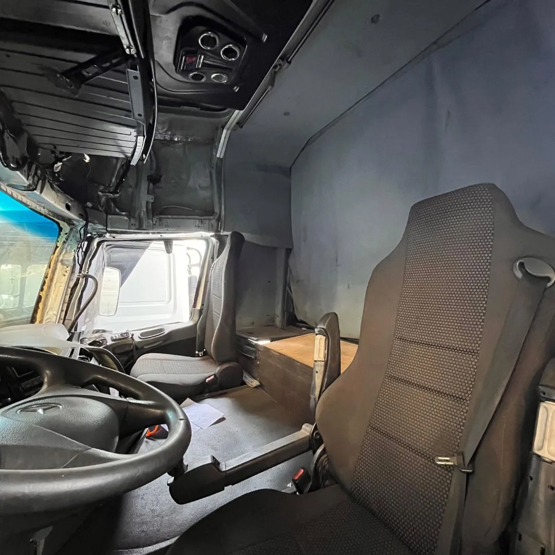 CABINA MB ACTROS 2546 4