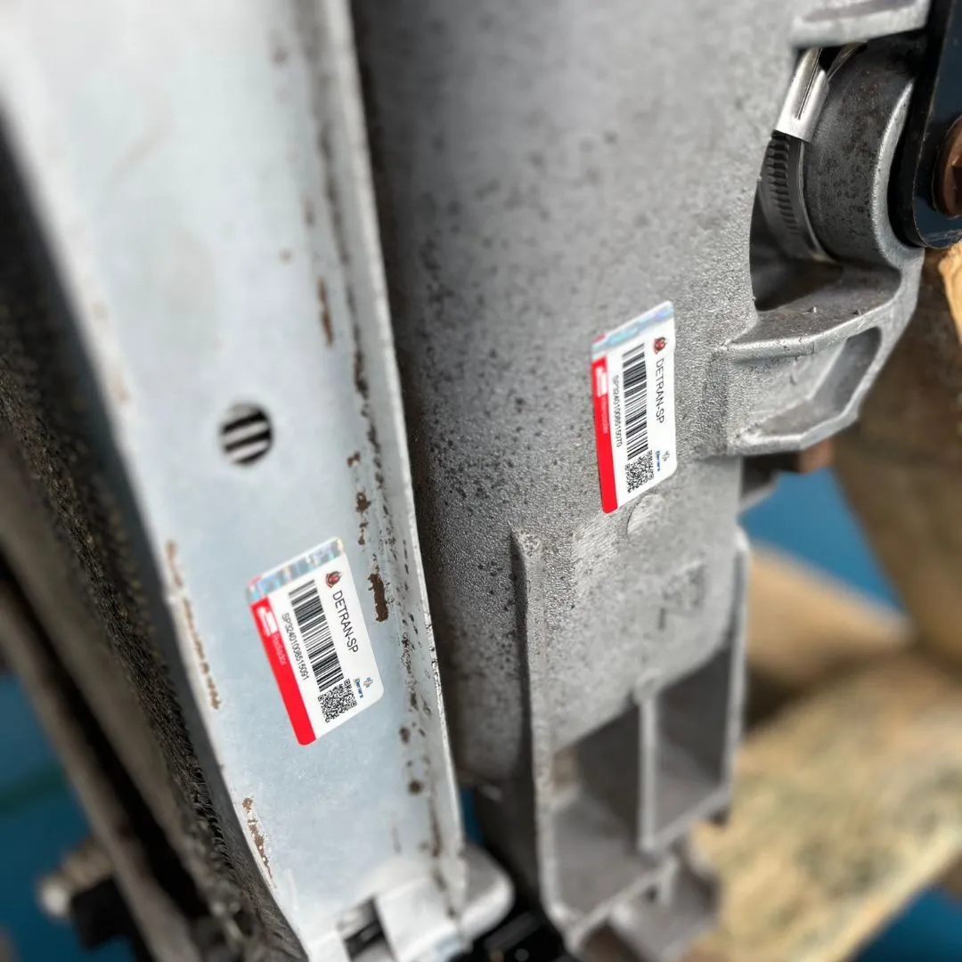 RADIADOR ÁGUA MB AXOR 1933 6