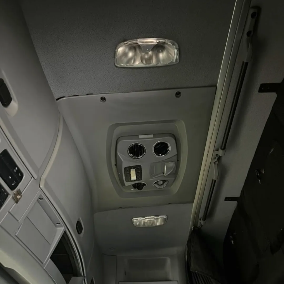 CABINE MB ACTROS 2546LS – ANO 2019 10