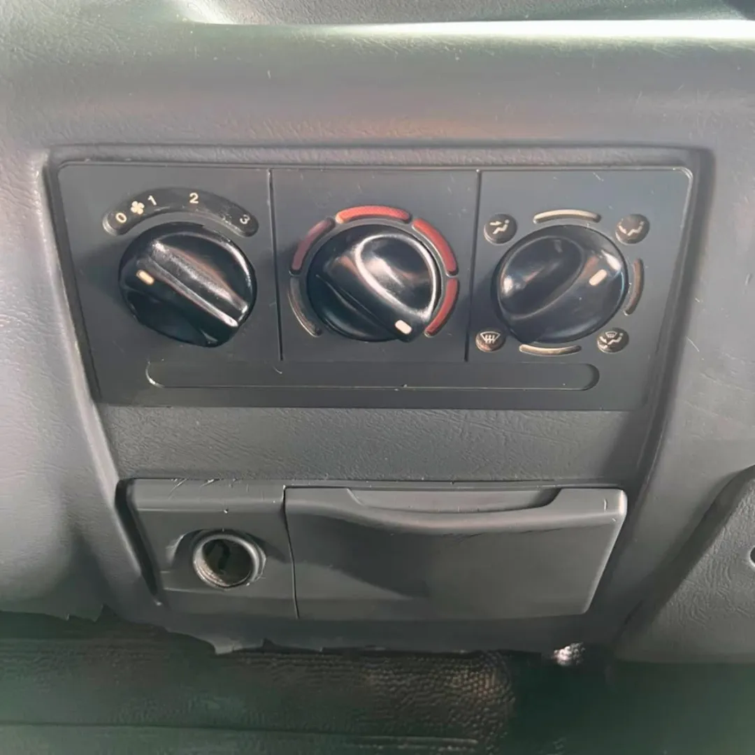 CABINE MB 1620 – ANO 2007 10