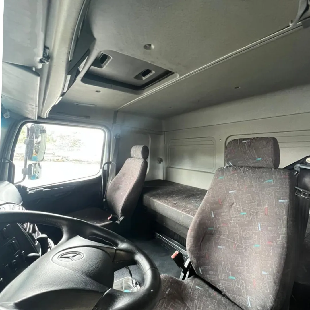 CABINE MB AXOR 2544 6