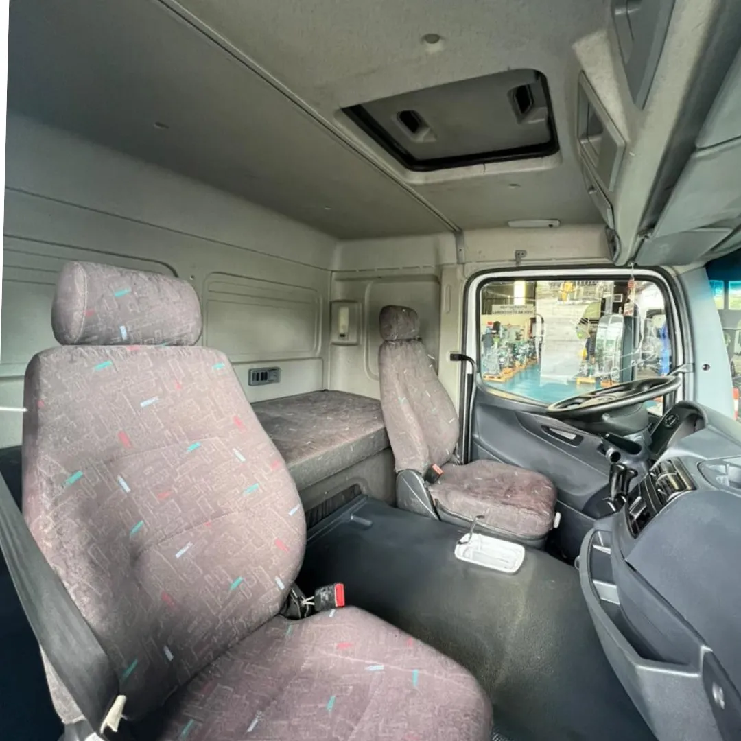 CABINE MB AXOR 2544 7