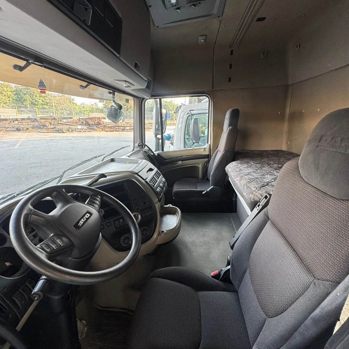 CABINA DAF XF105 2